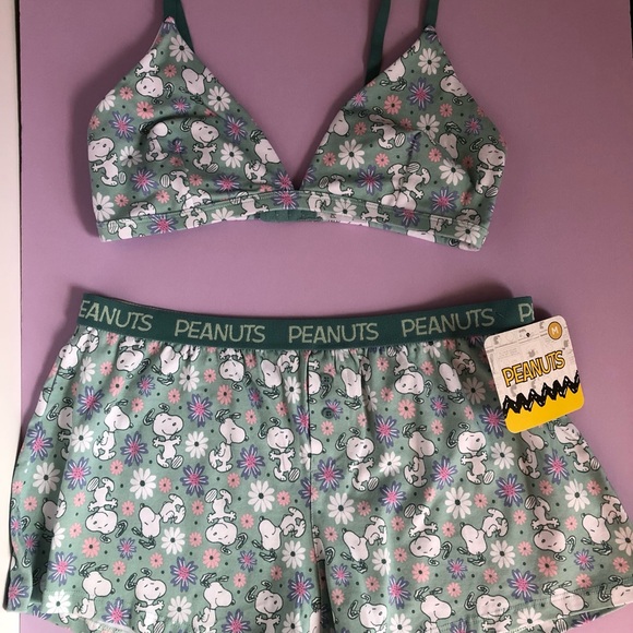Peanuts Other - Peanuts Green Snoopy Floral Bralette & Shorts Lounge Set